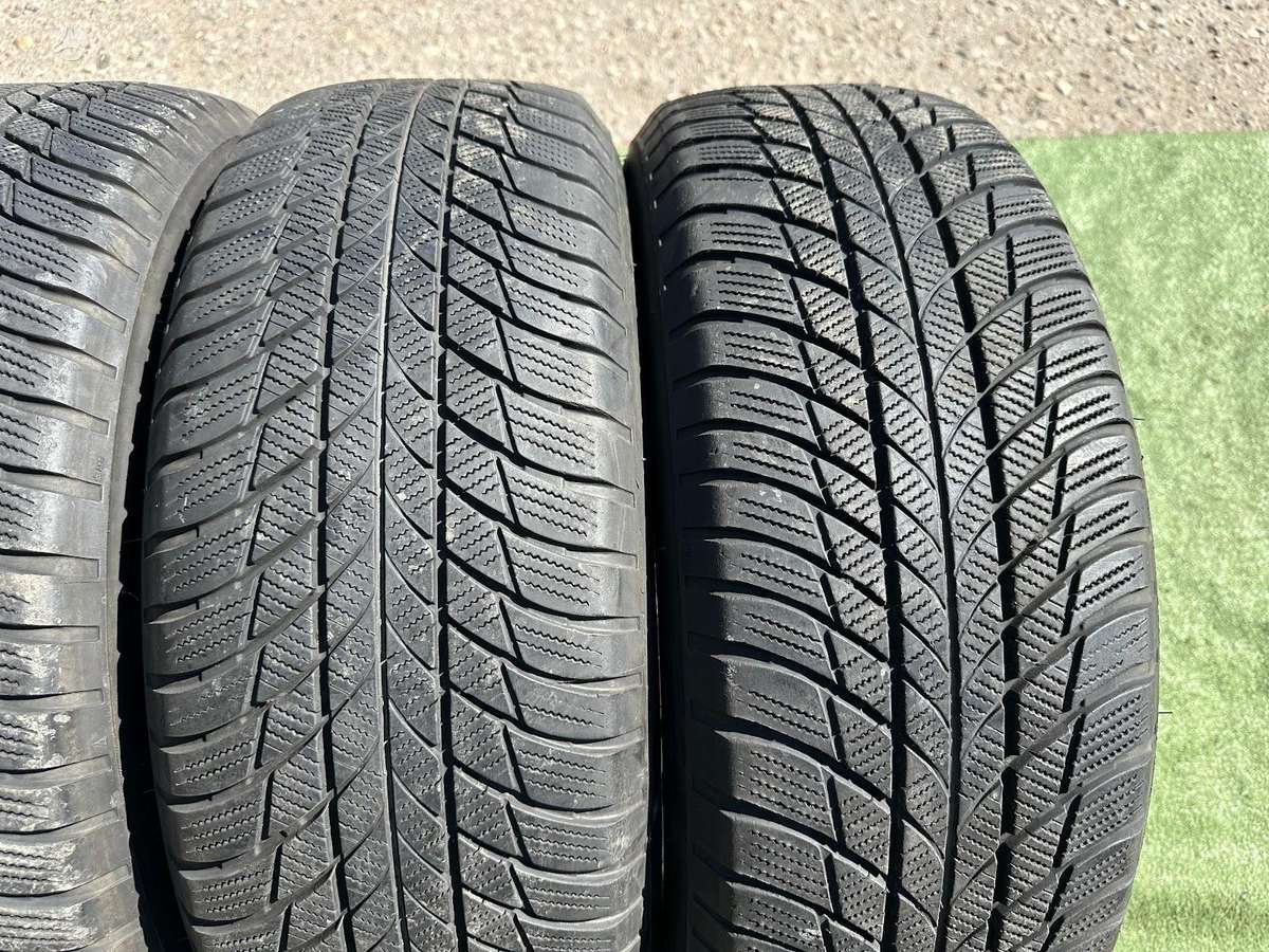 Bridgestone 6mm, 2018m, всесезонные 225/60 R18
