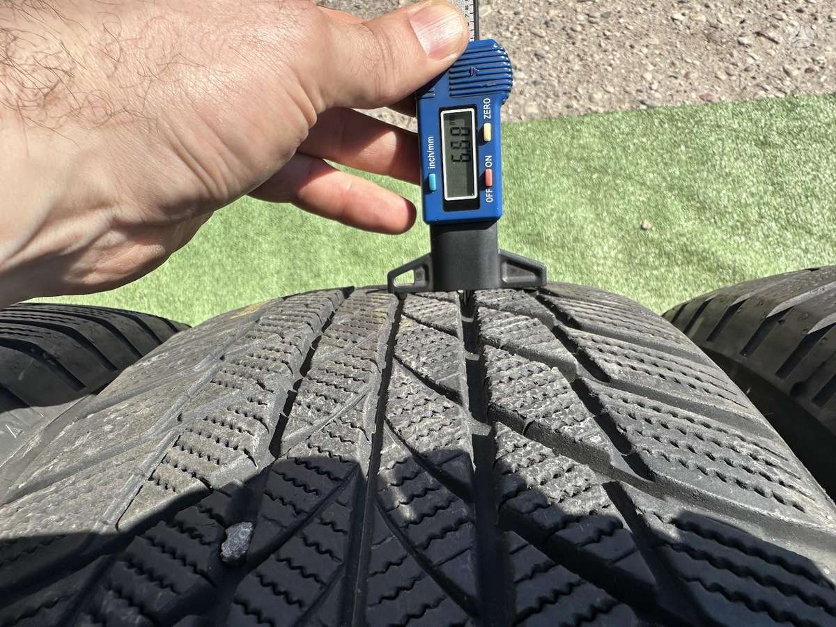Bridgestone 6mm, 2018m, universalios 225/60 R18