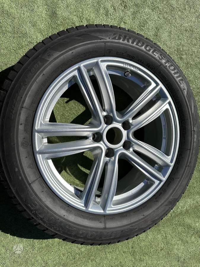 Bridgestone 6mm, 2018m, всесезонные 225/60 R18