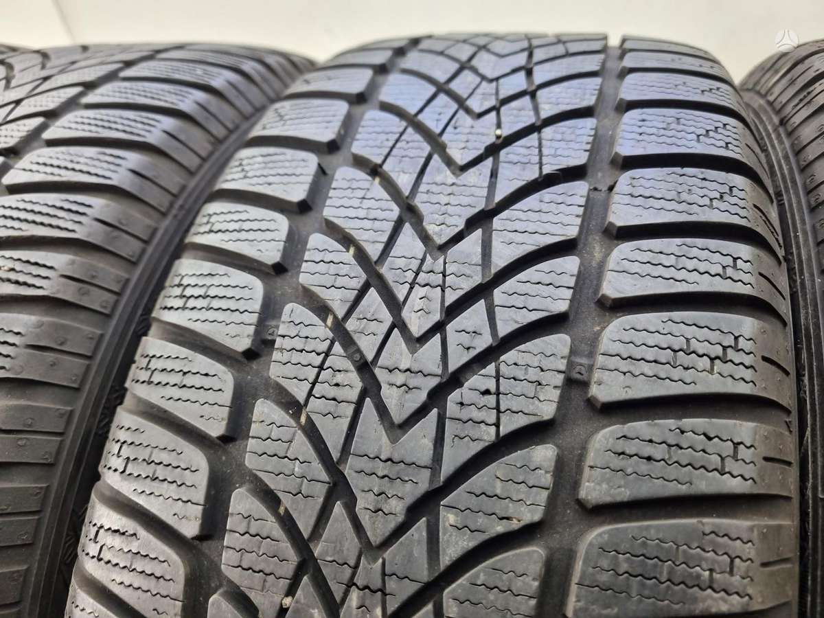 Dunlop 6mm, всесезонные 225/50 R17