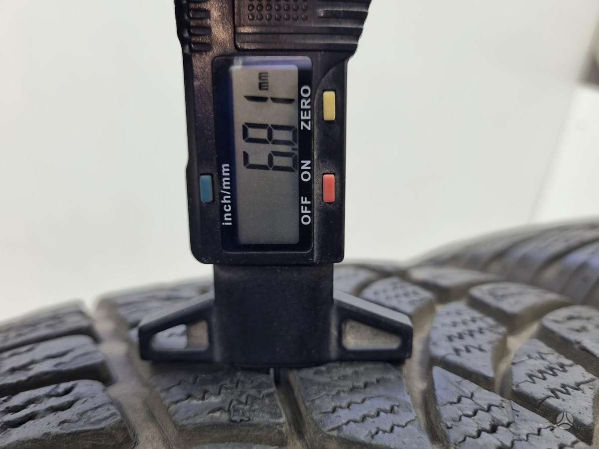 Dunlop 7mm, universalios 235/55 R18