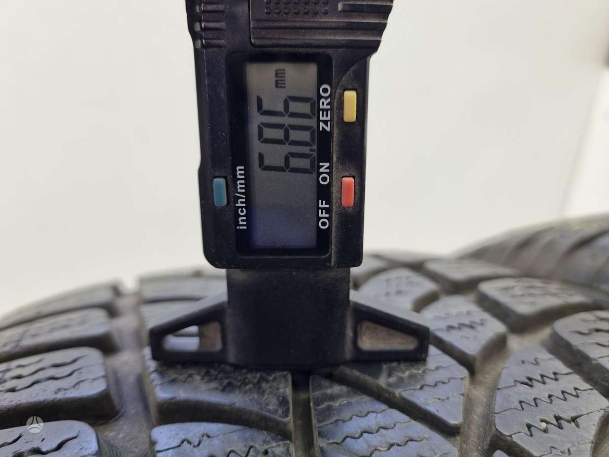Dunlop 7mm, universalios 235/55 R18
