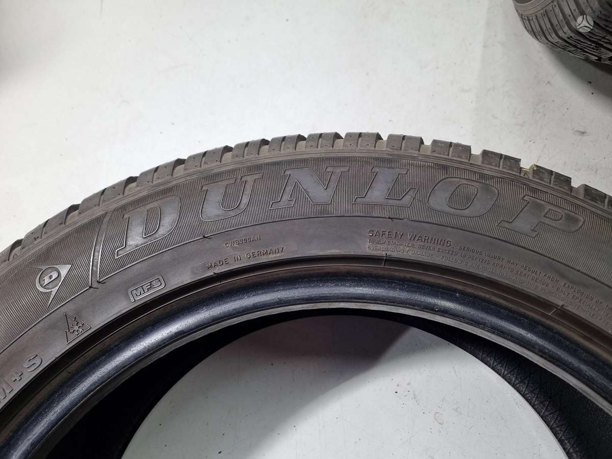 Dunlop 7mm, всесезонные 235/55 R18