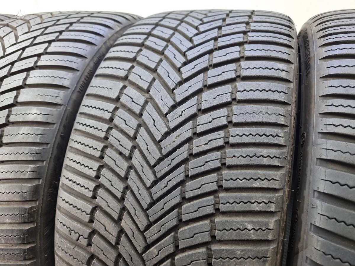 Bridgestone 6-7mm, всесезонные 235/35 R19