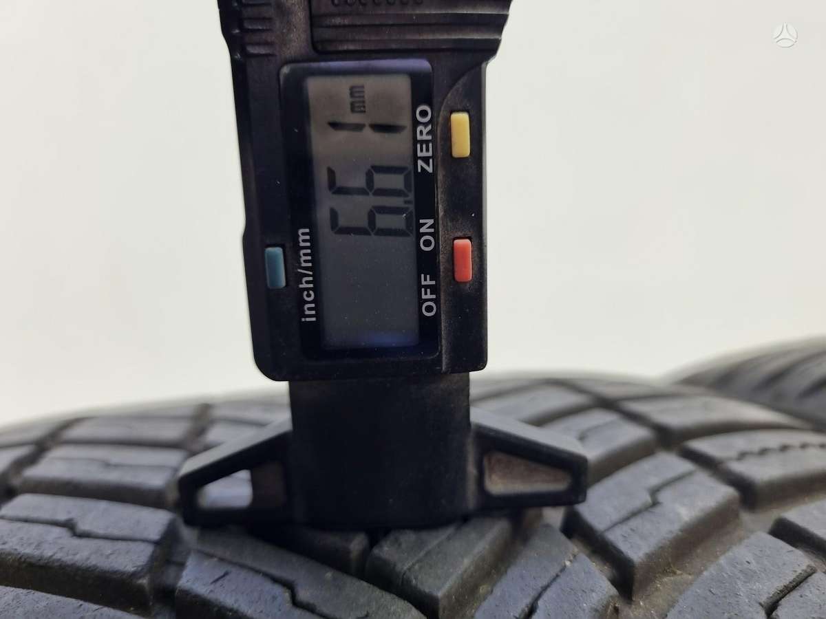 Bridgestone 6-7mm, universalios 235/35 R19