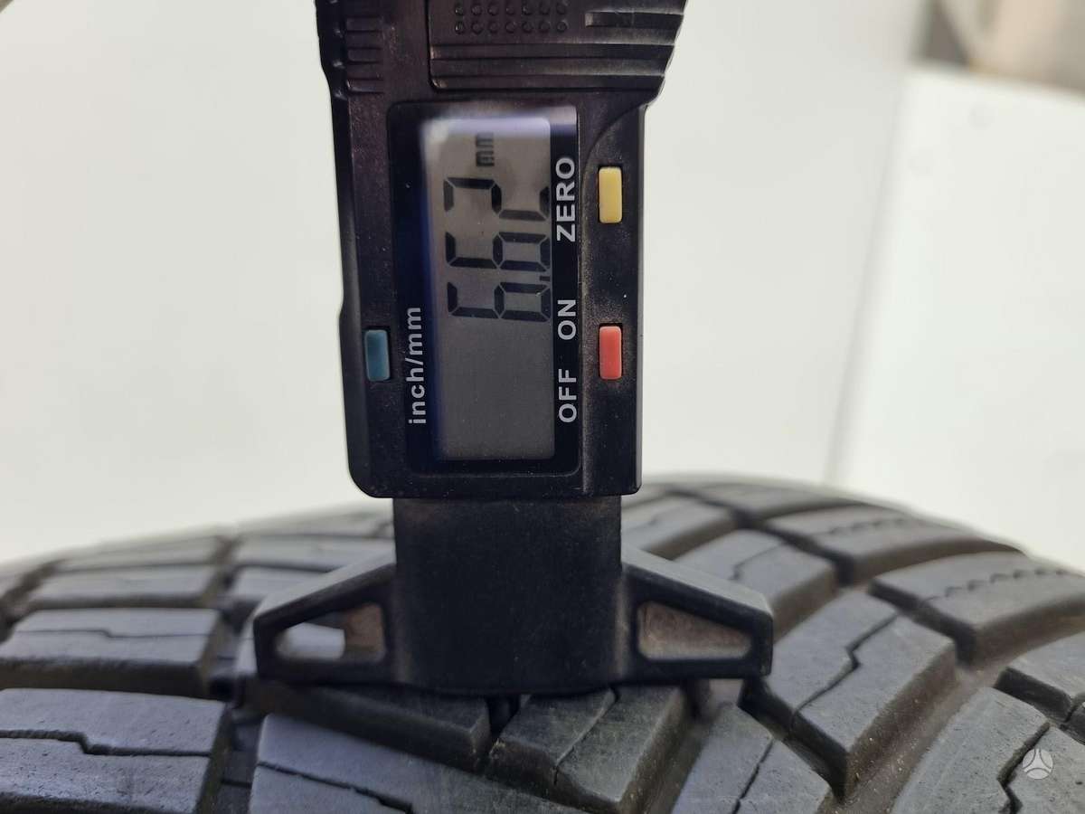 Bridgestone 6-7mm, всесезонные 235/35 R19