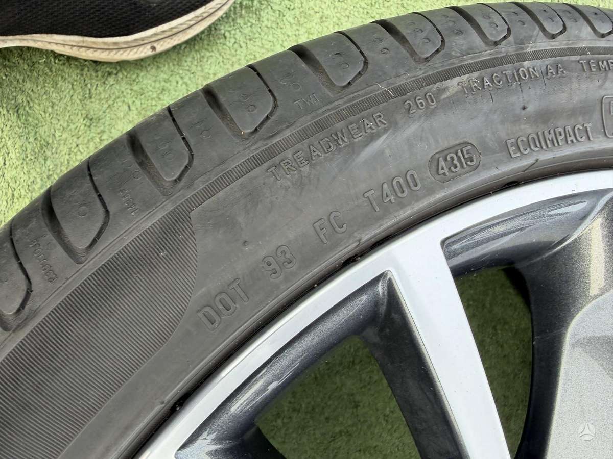 Pirelli 5/7mm, summer 235/40 R19