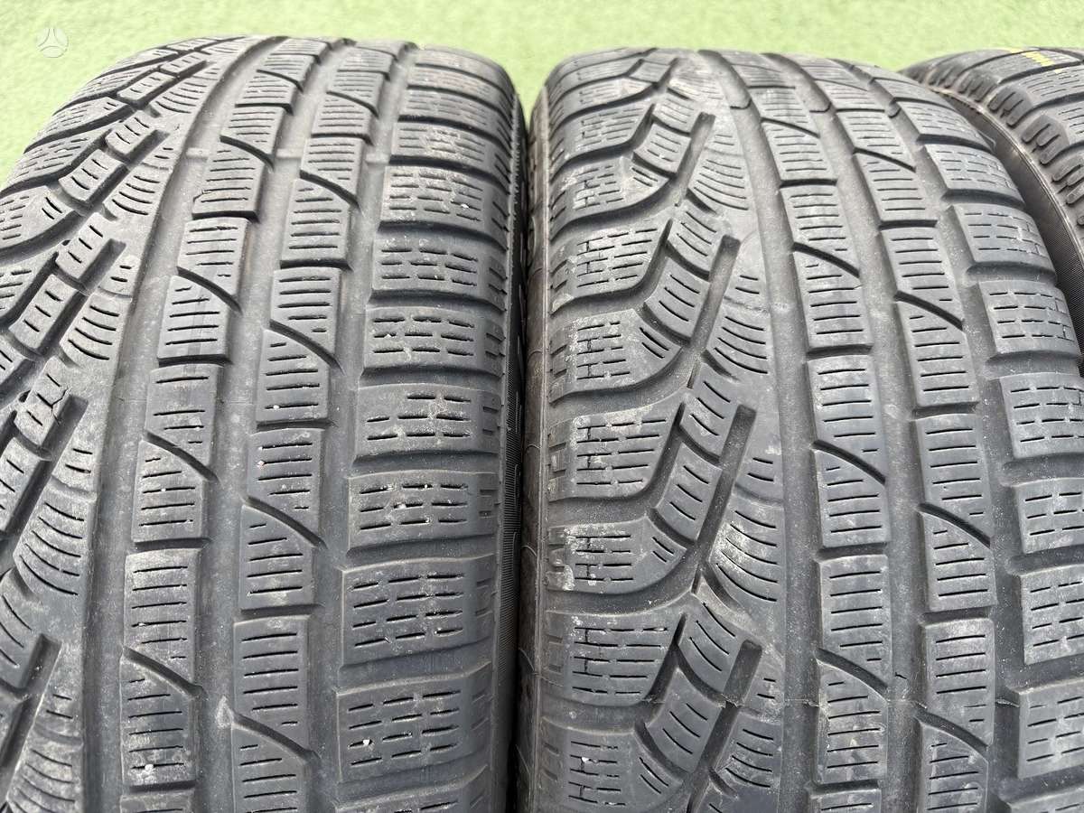 Pirelli 7mm,, universalios 235/45 R18