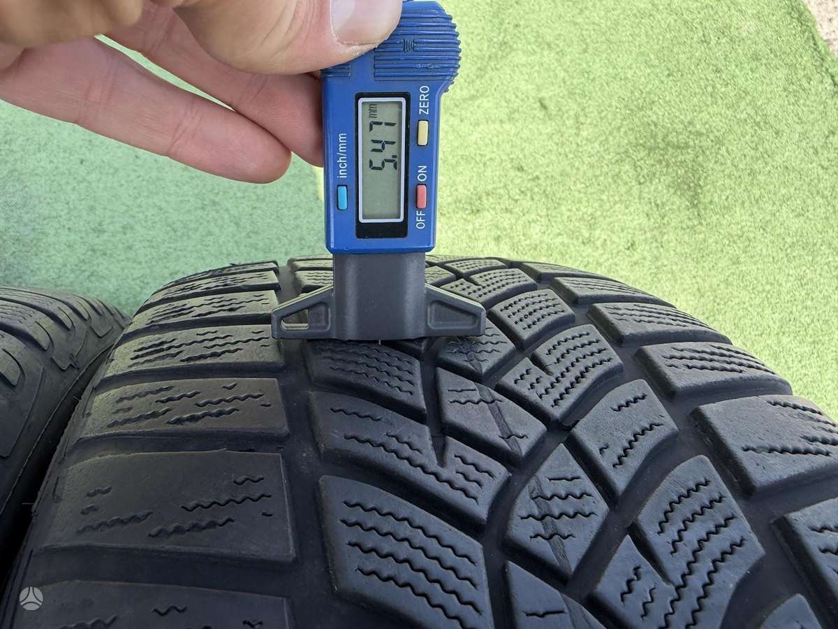 Goodyear 4/5mm, universalios 225/50 R17