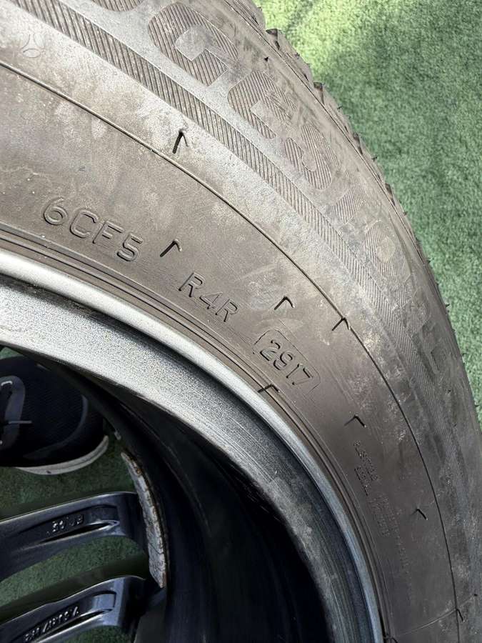Bridgestone 5/6mm,, всесезонные 225/65 R17