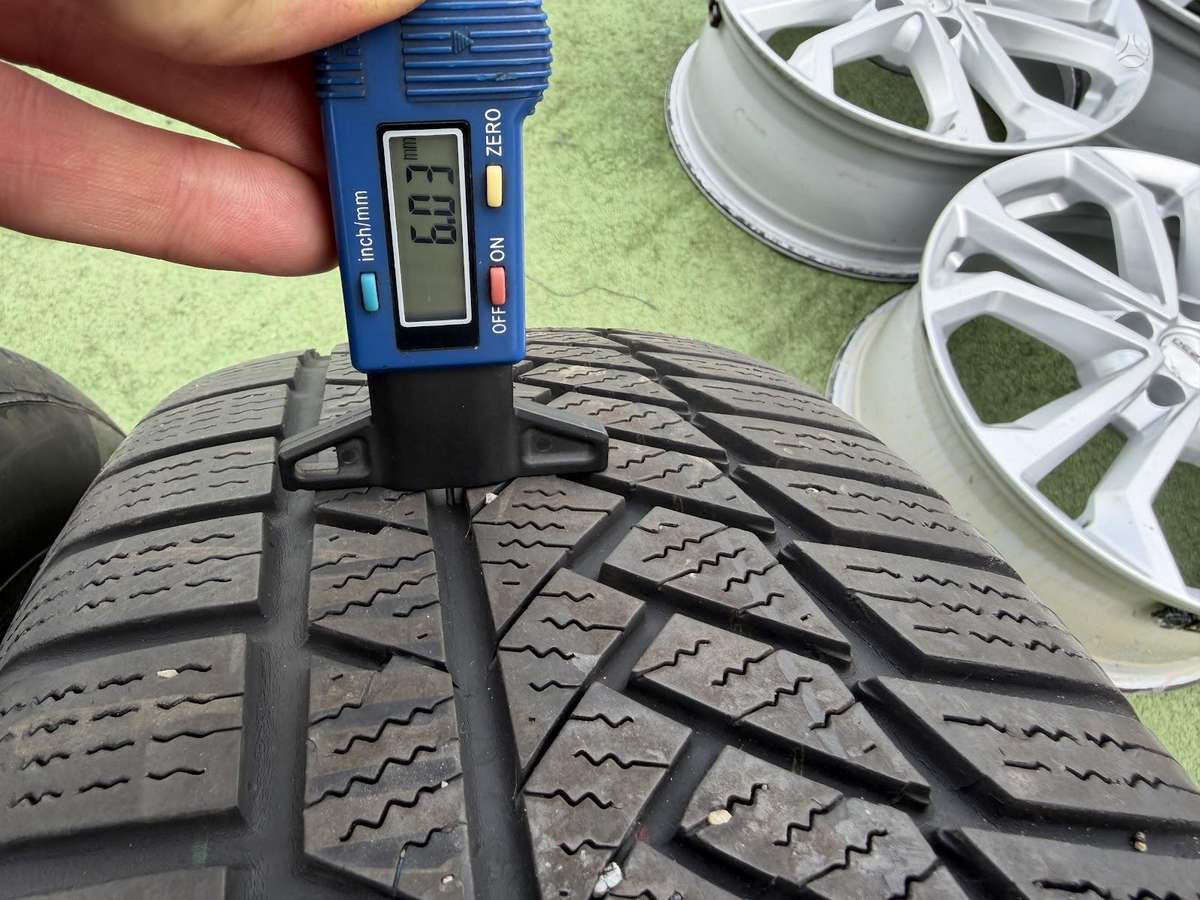 Continental 5/6mm,, universalios 215/65 R16