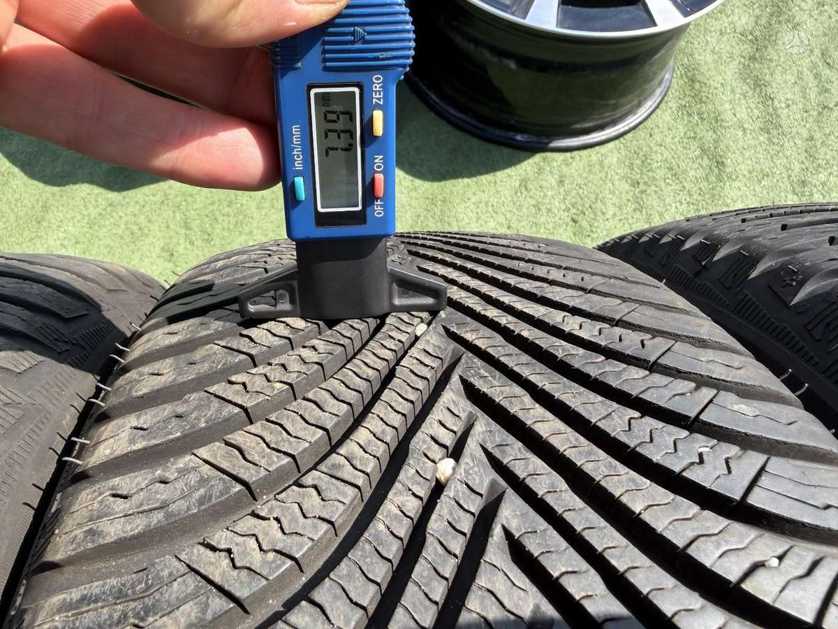 Michelin 7mm,, всесезонные 215/55 R17