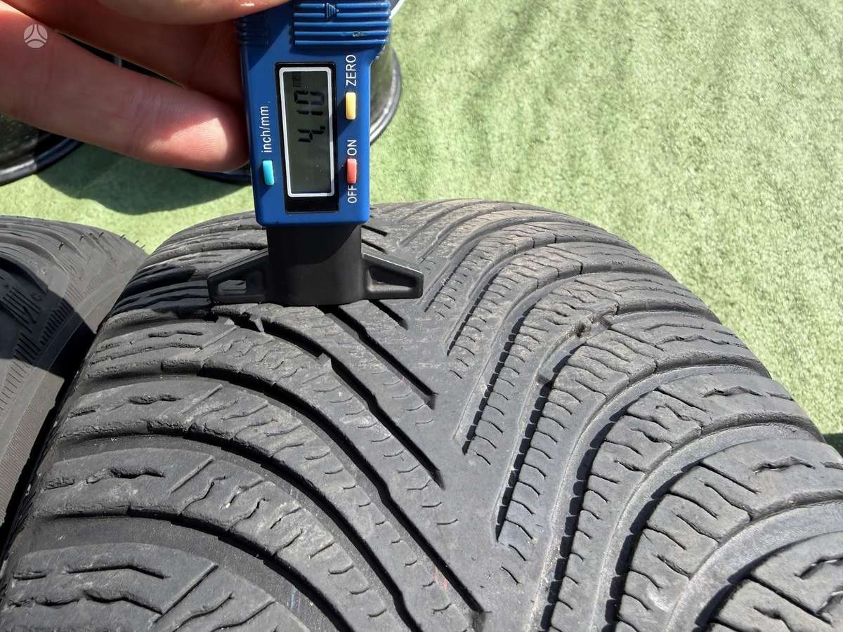 Michelin 7mm,, universalios 215/55 R17