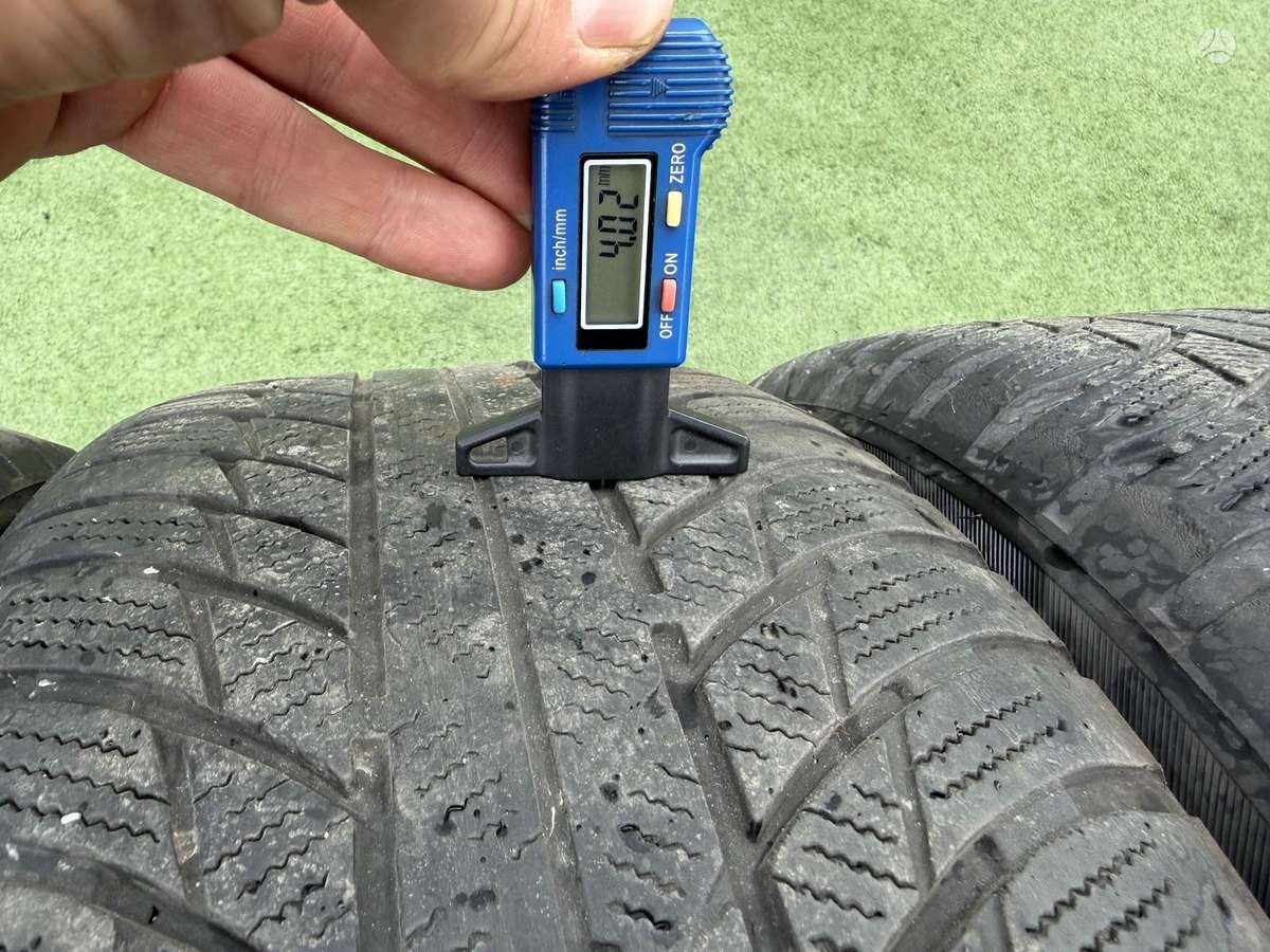 Bridgestone 4/6mm,, universalios 225/50 R17