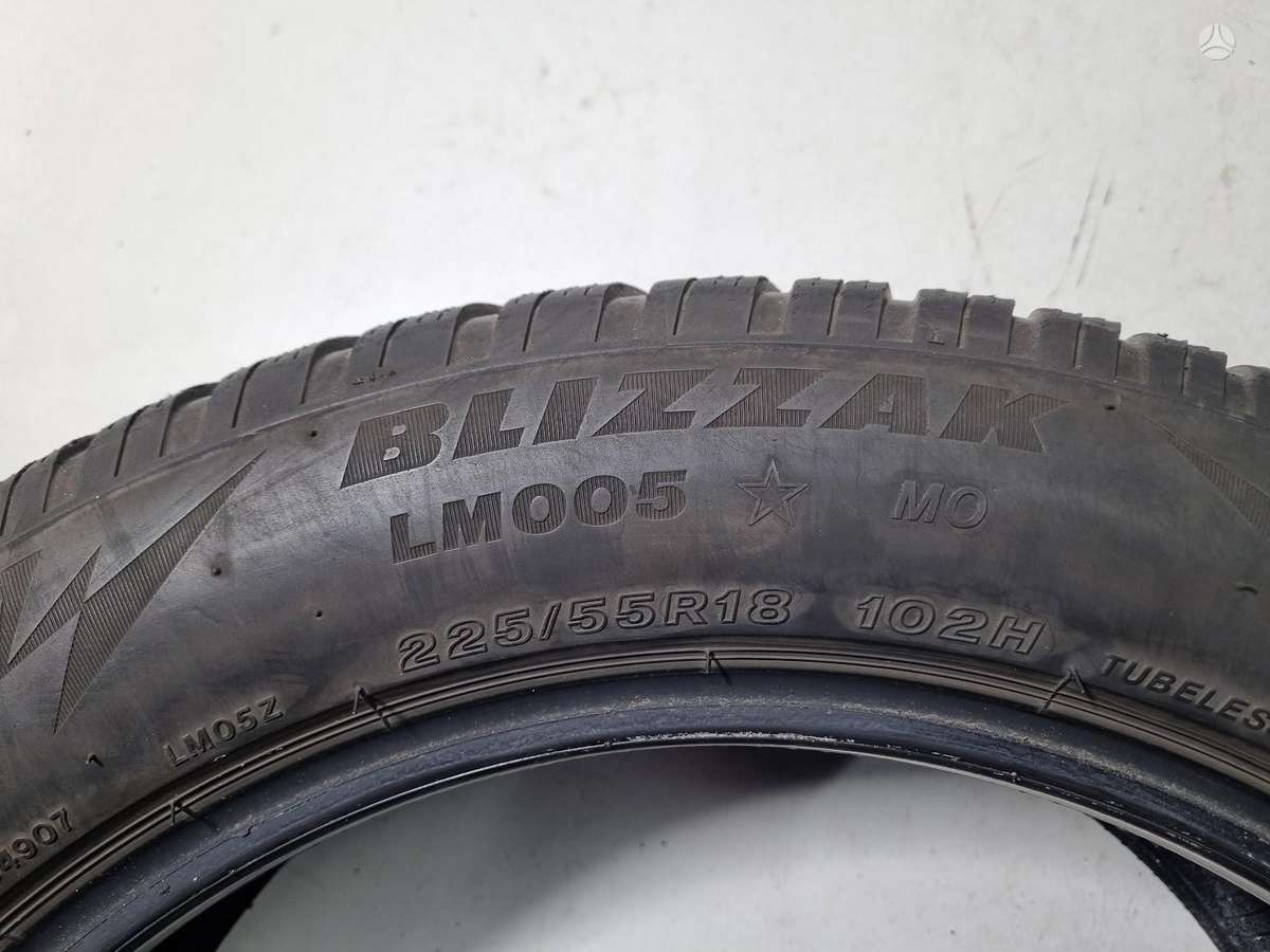Bridgestone 2022m, universalios 225/55 R18