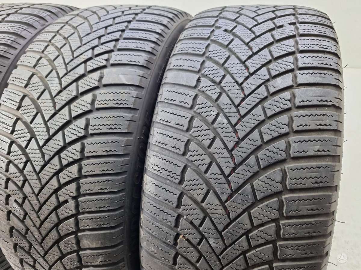 Bridgestone 2021m, universalios 235/45 R18