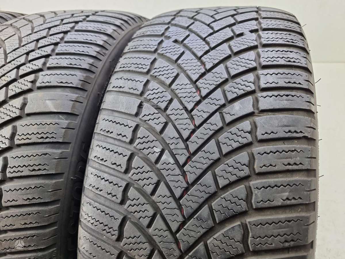 Bridgestone 2021m, universalios 235/45 R18