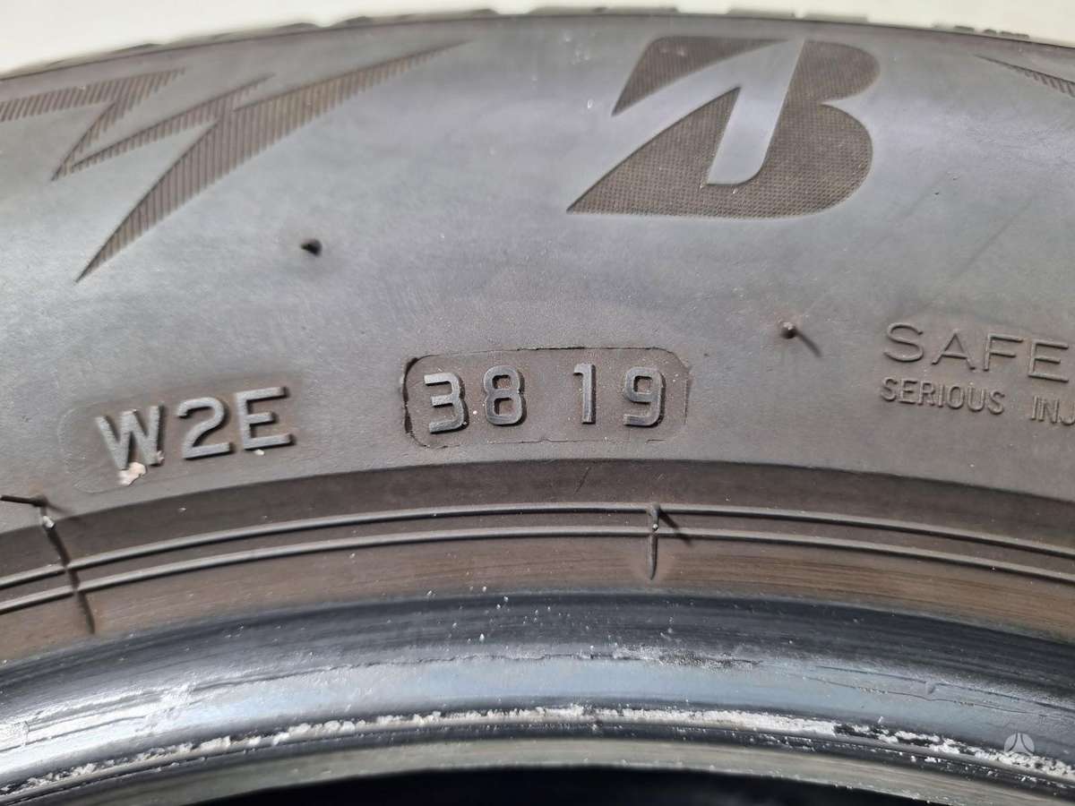 Bridgestone 7mm, universalios 225/55 R17