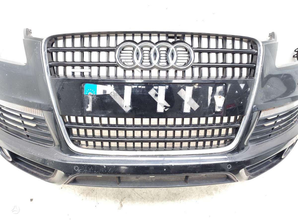 Audi Q7 bamperi
