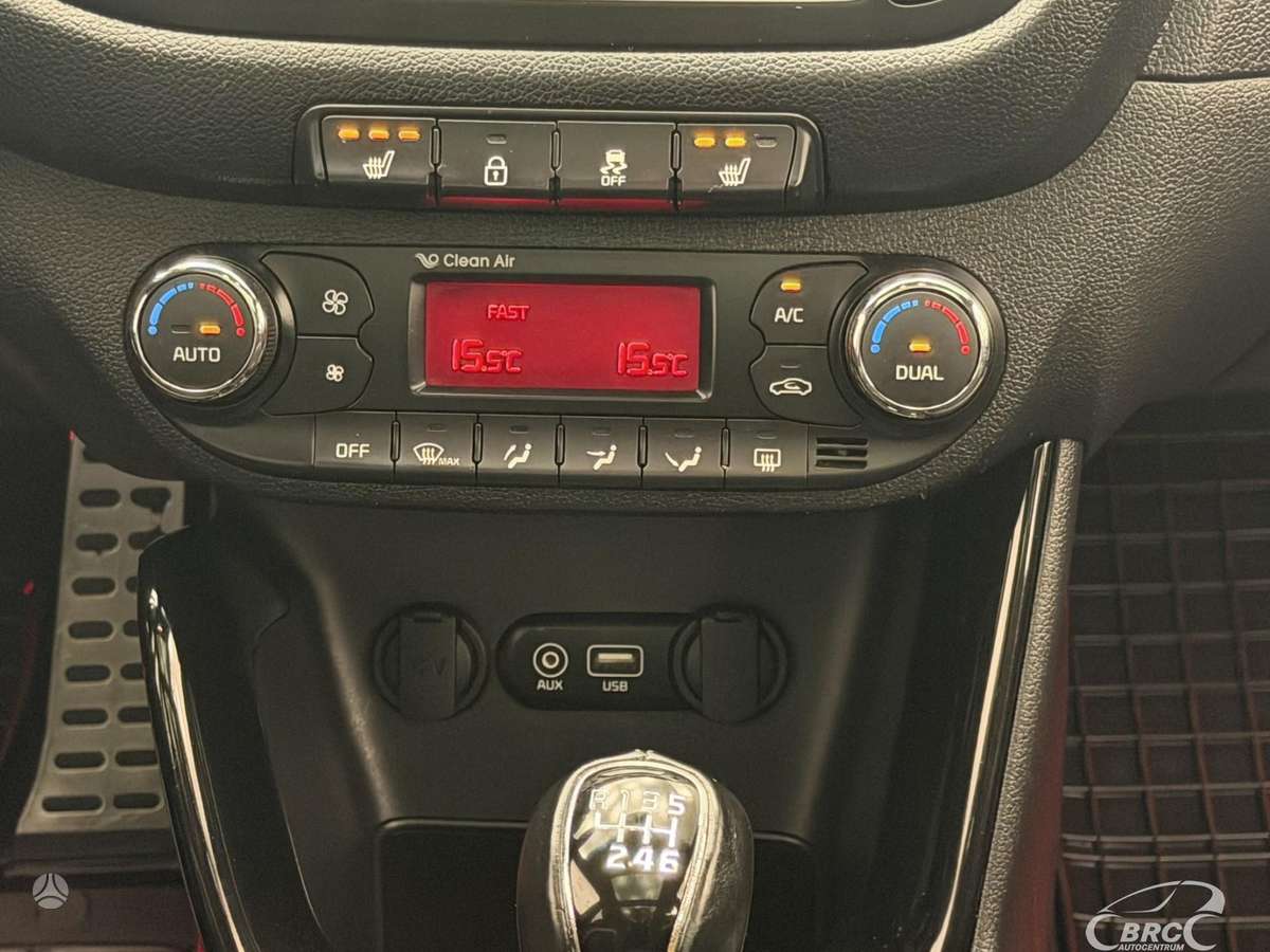 Kia Ceed, 1.6 l., Хэтчбек