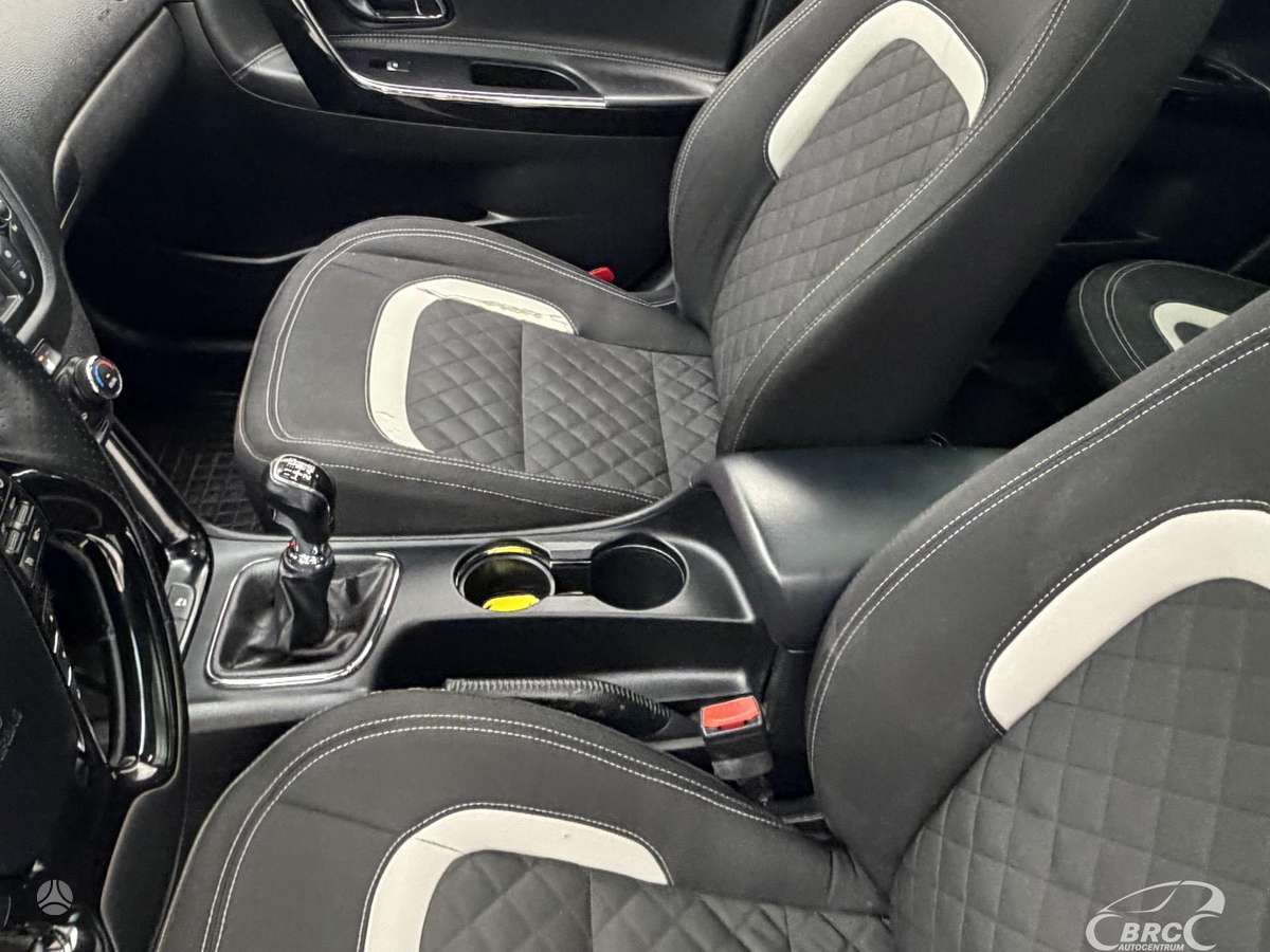 Kia Ceed, 1.6 l., Хэтчбек