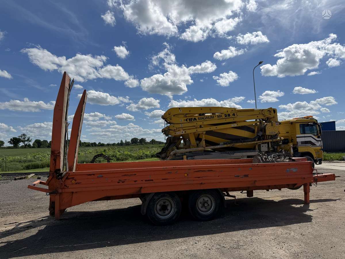 -Kita- Hoffmann, spec. priekabos / puspriekabės