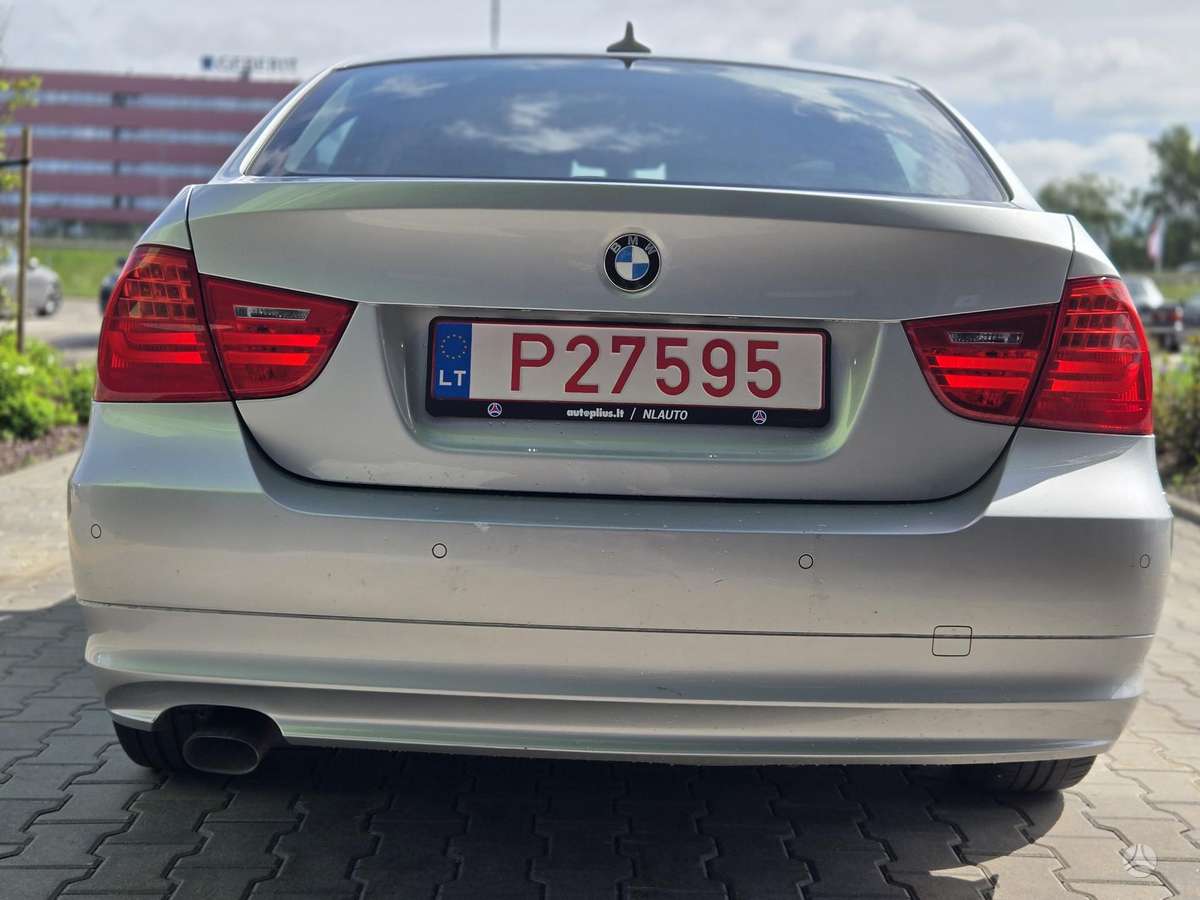 BMW 320, 2.0 l., Седан