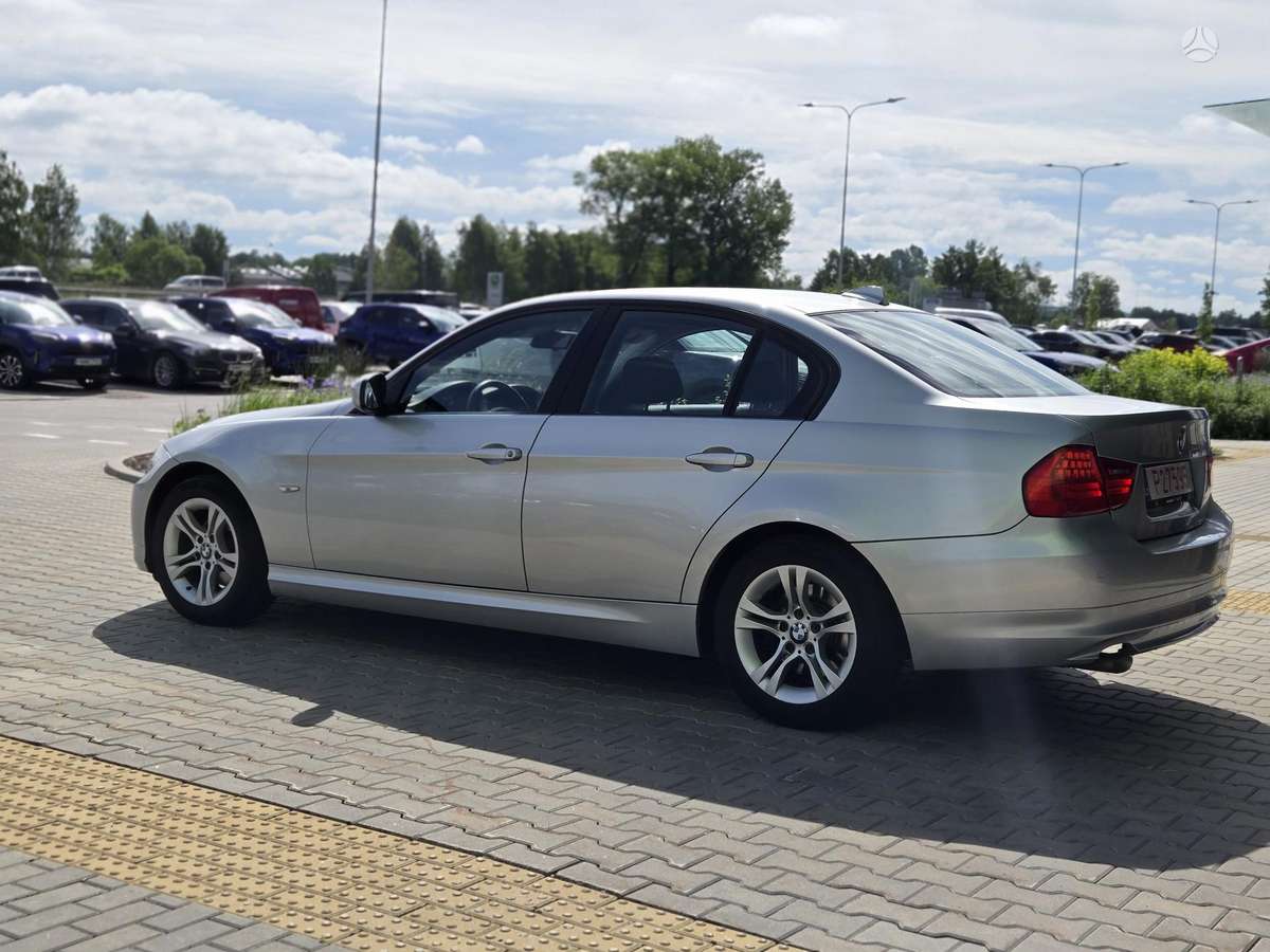 BMW 320, 2.0 l., Седан