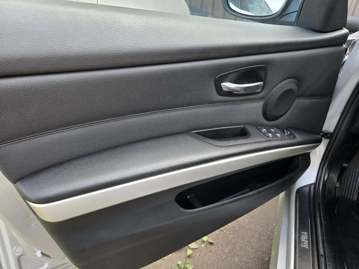BMW 320, 2.0 l., Седан
