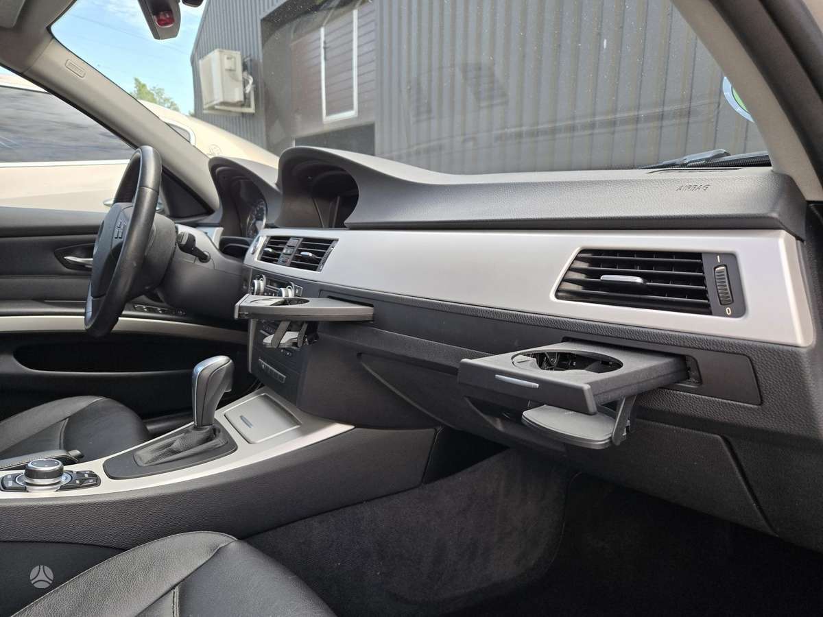 BMW 320, 2.0 l., Седан