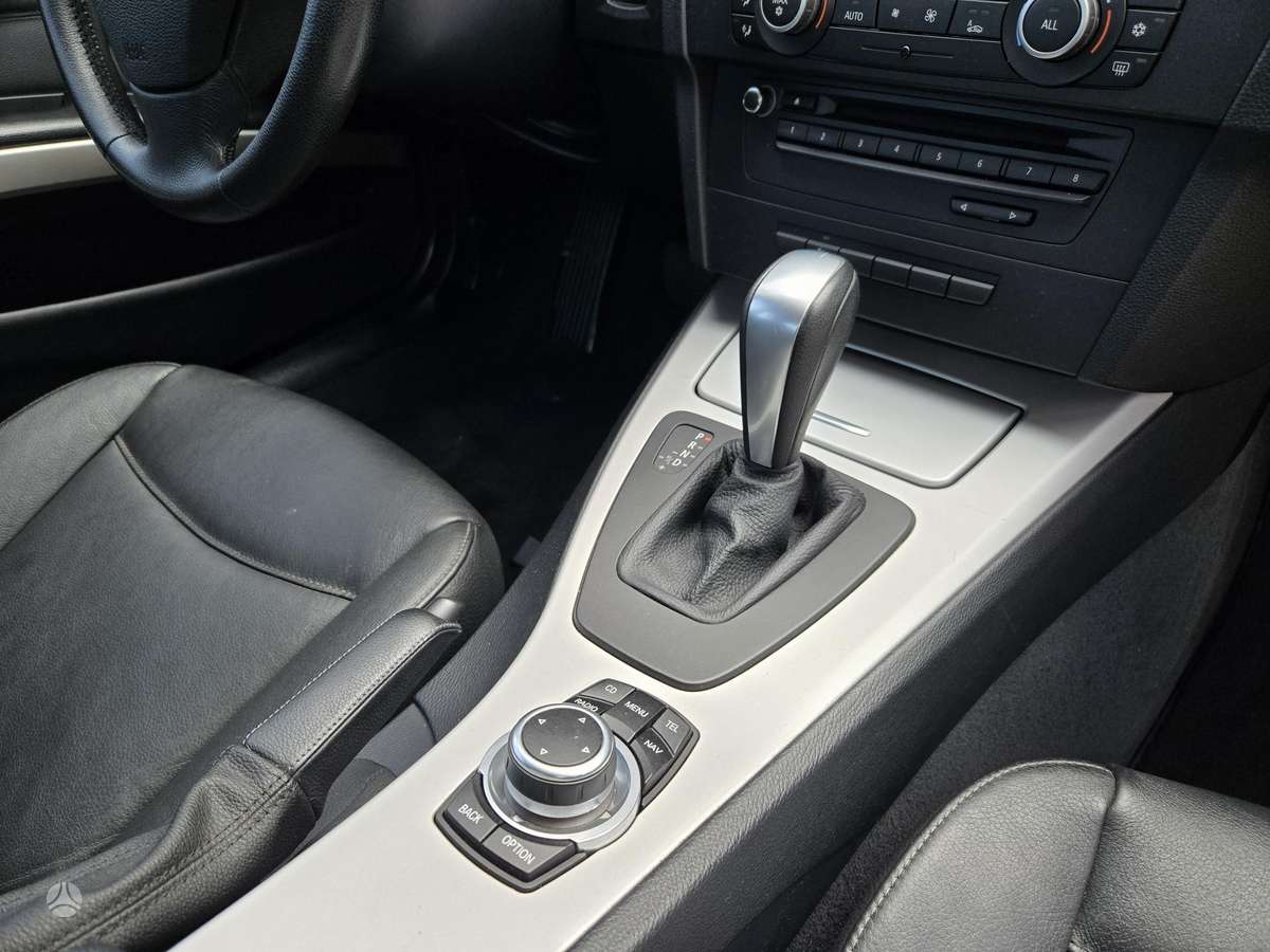 BMW 320, 2.0 l., Седан