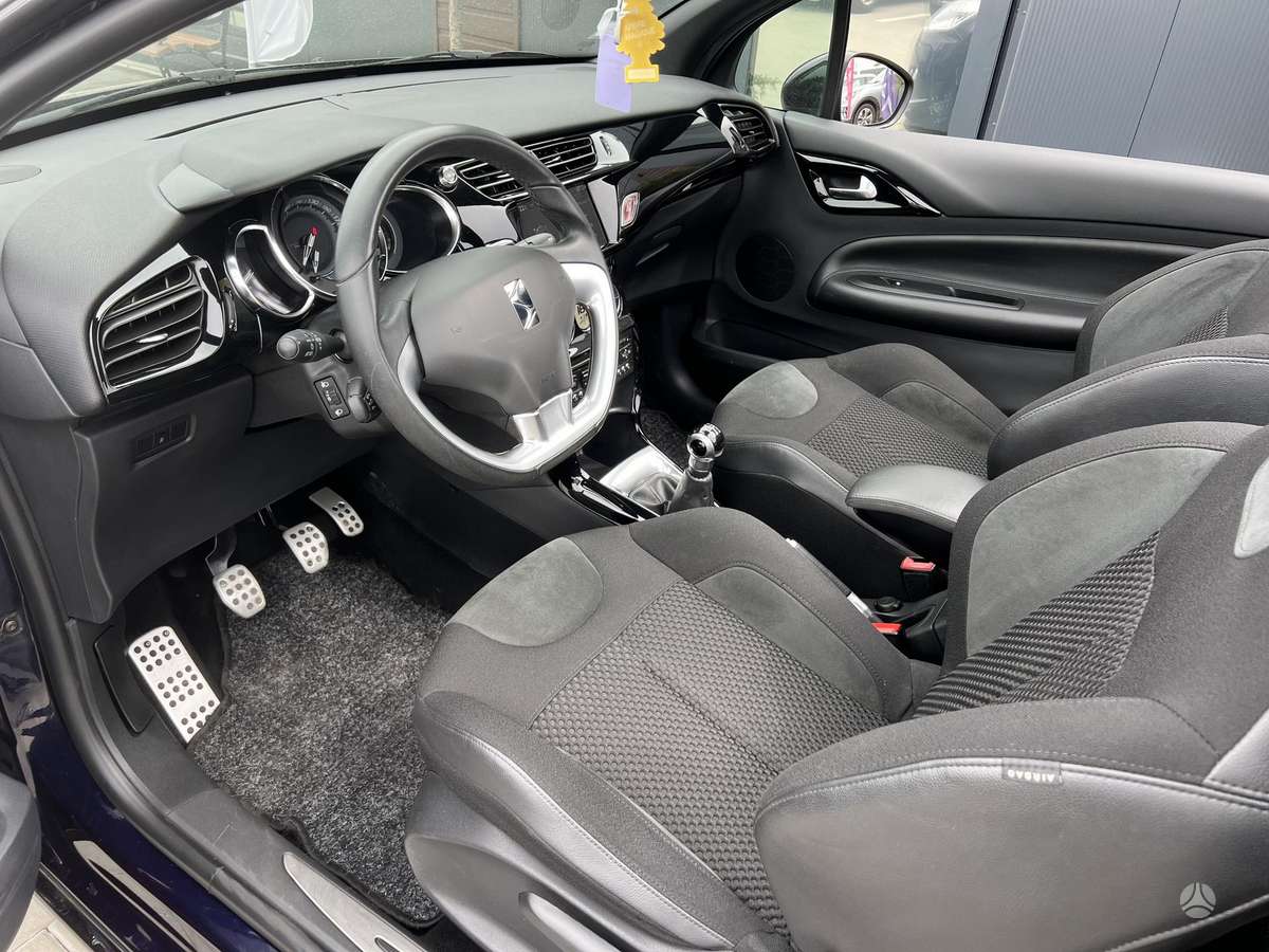 Citroen DS3, 1.2 l., convertible