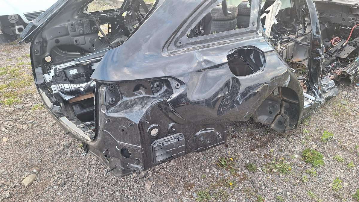 Mercedes-Benz E klasė Kėbulas pjaustymui 37067728237