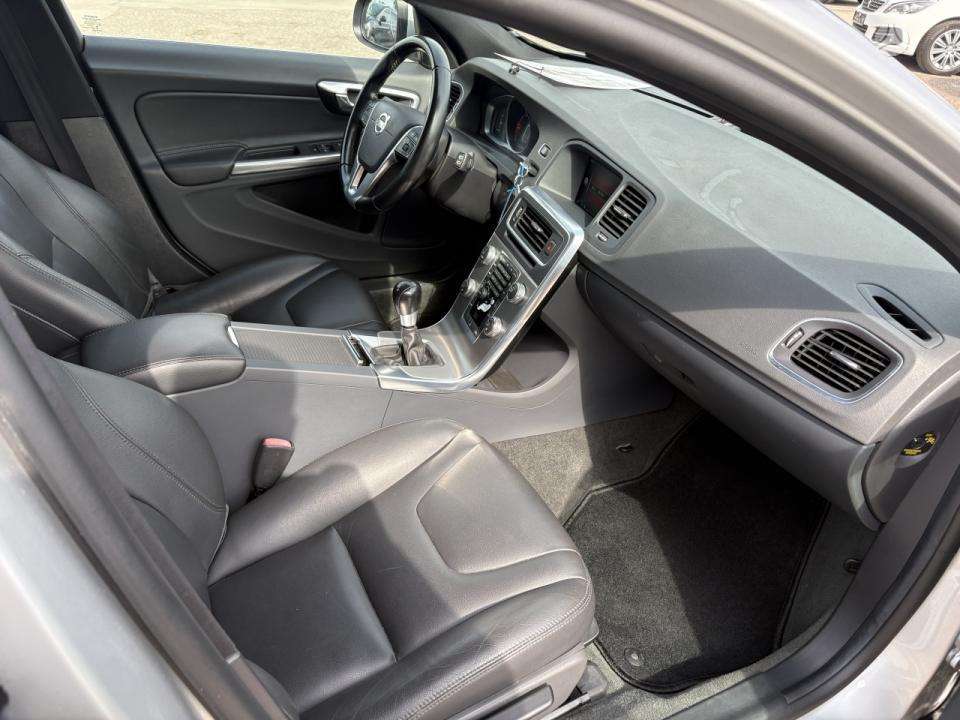 Volvo V60, 2.0 l., Универсал