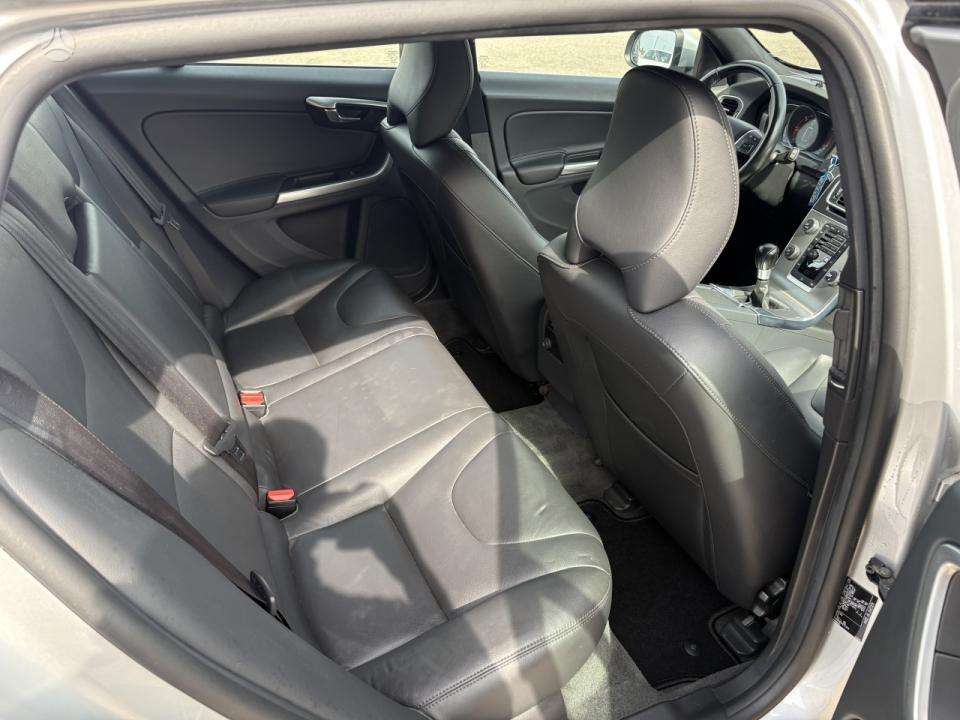 Volvo V60, 2.0 l., Универсал