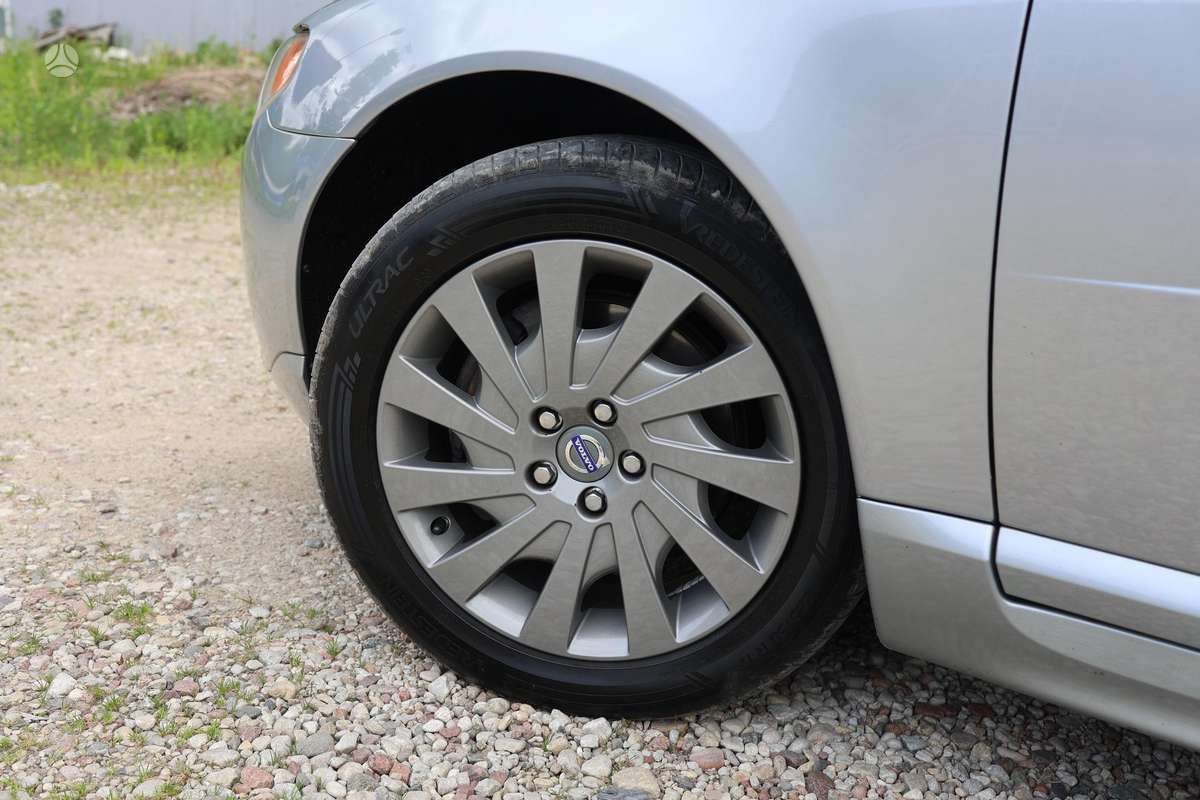 Volvo V70, 2.0 l., Универсал