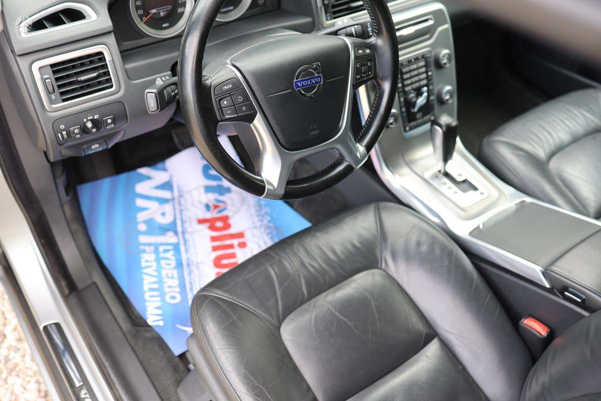 Volvo V70, 2.0 l., Универсал
