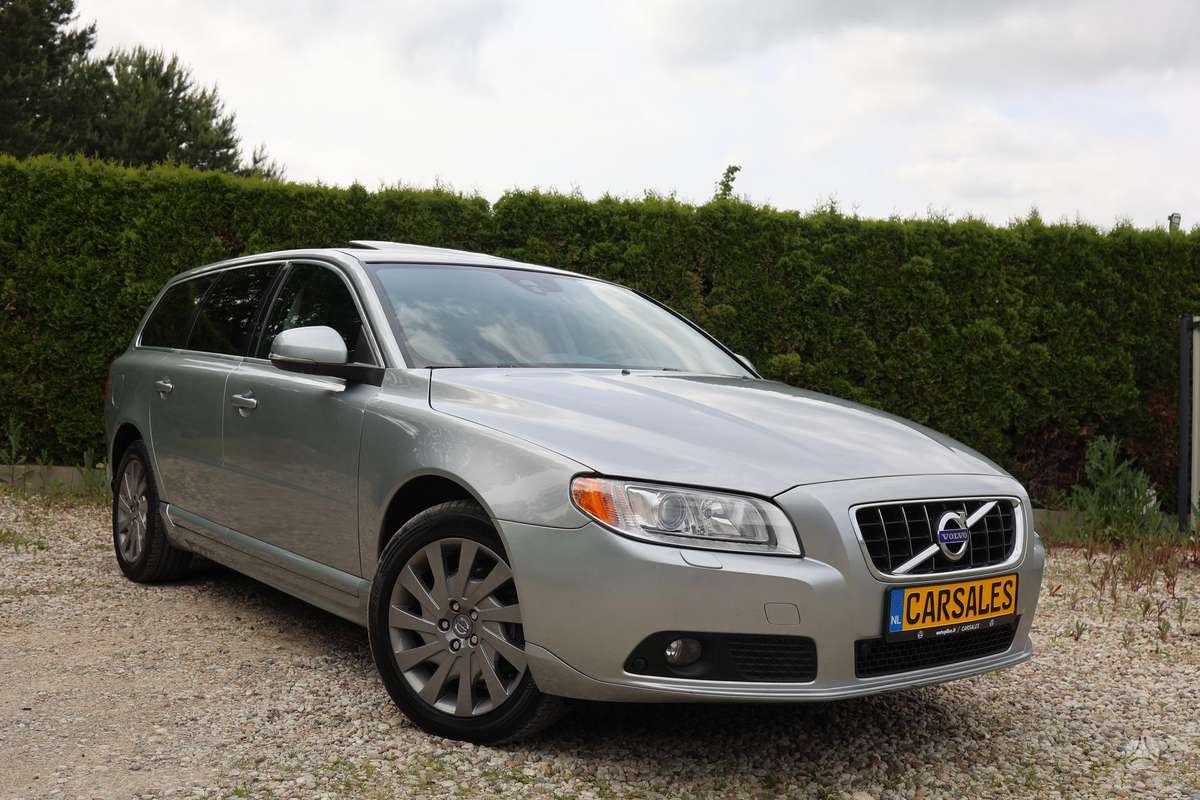 Volvo V70, 2.0 l., Универсал