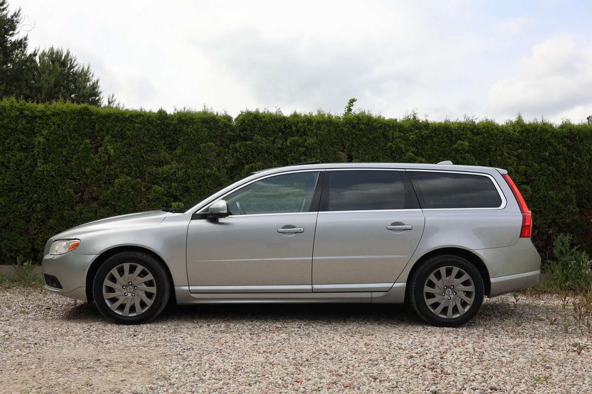 Volvo V70, 2.0 l., Универсал