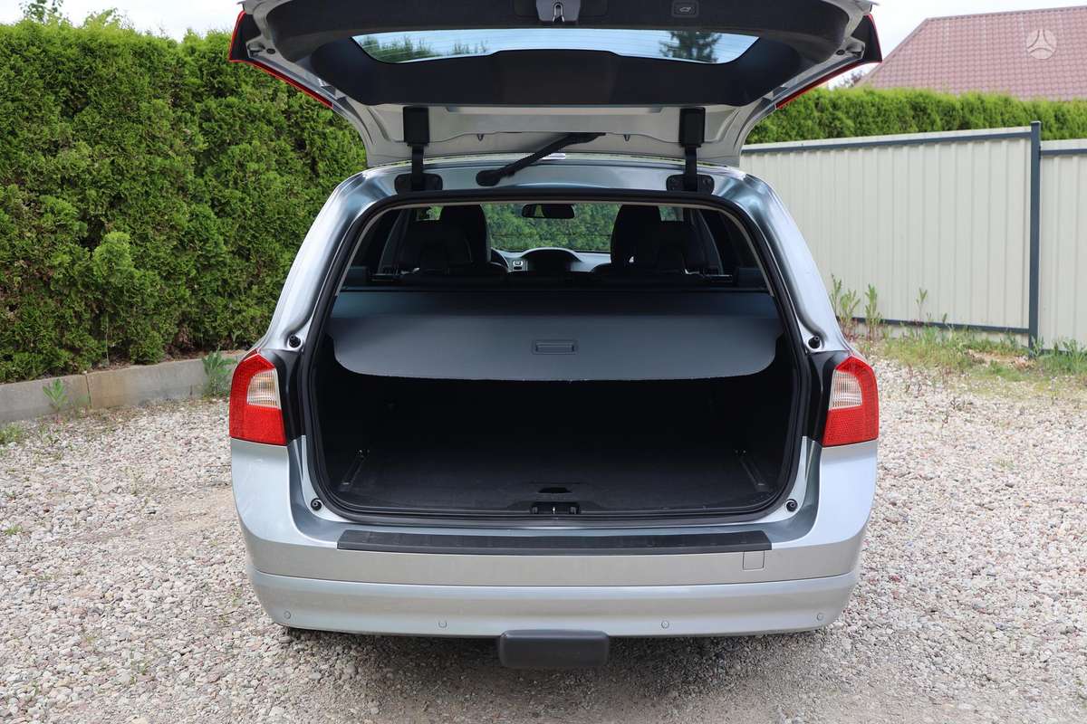 Volvo V70, 2.0 l., Универсал