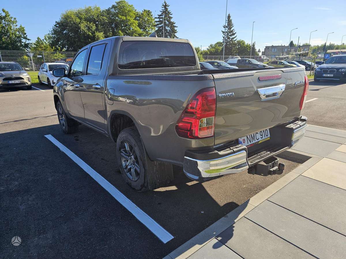 Toyota Hilux, 2.8 l., Пикап