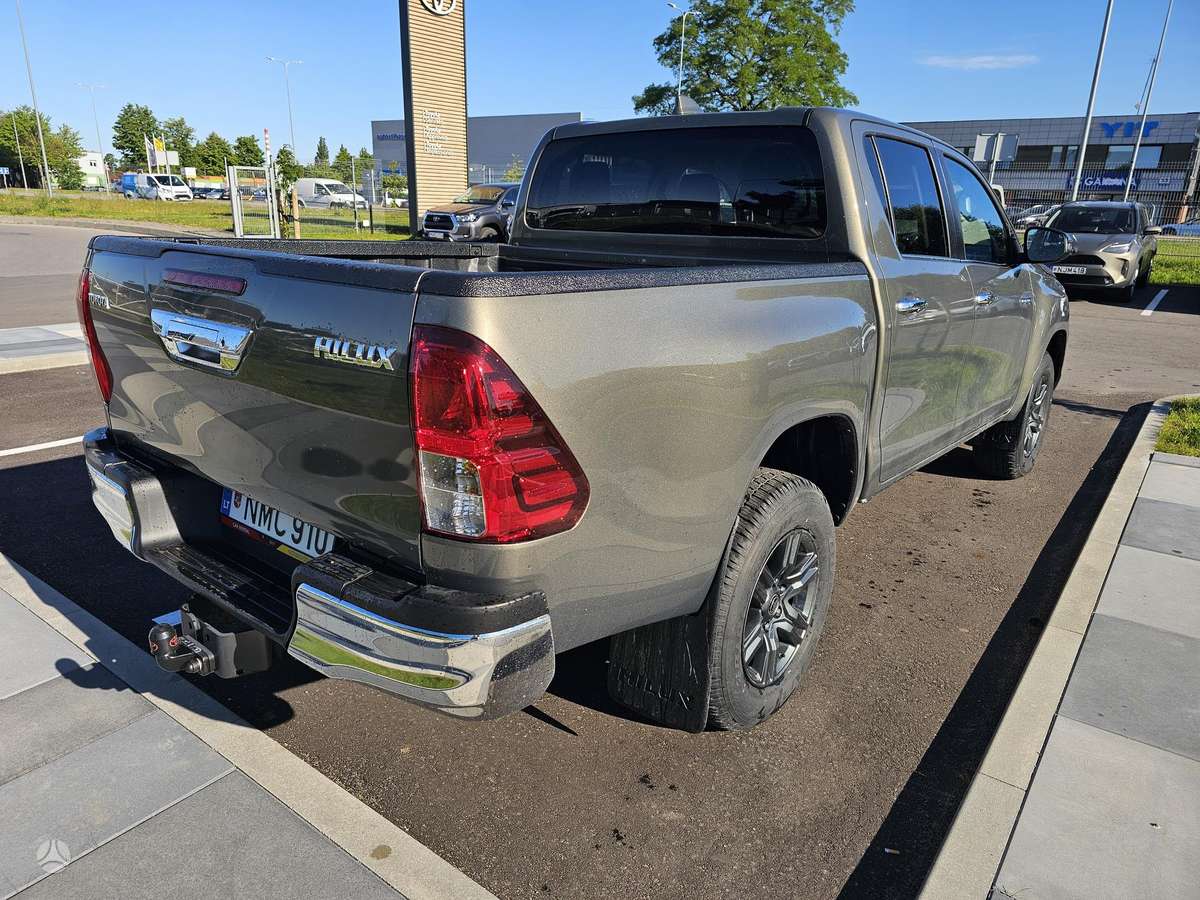 Toyota Hilux, 2.8 l., Пикап