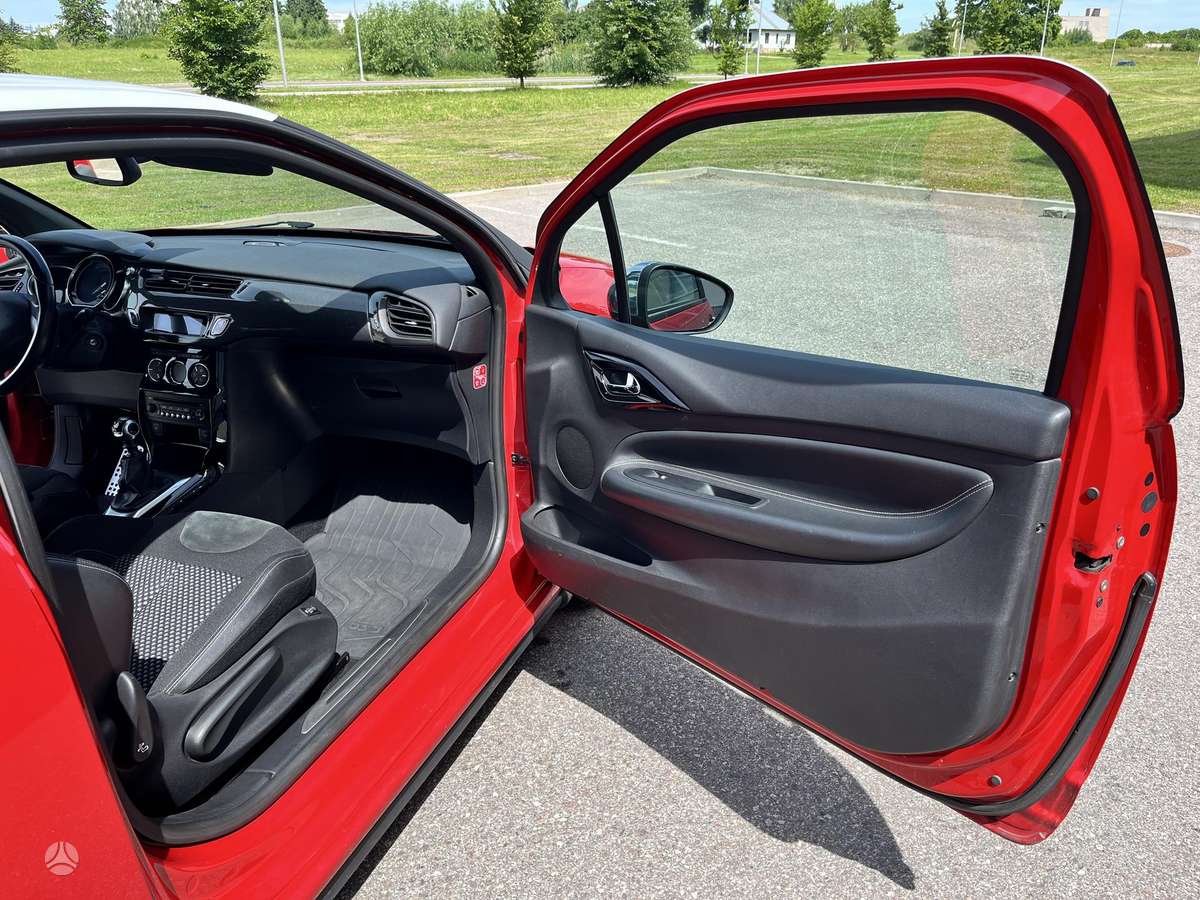 Citroen DS3, 1.6 l., hatchback