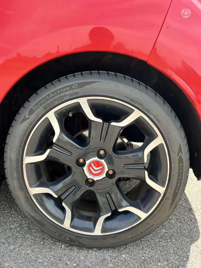 Citroen DS3, 1.6 l., hatchback