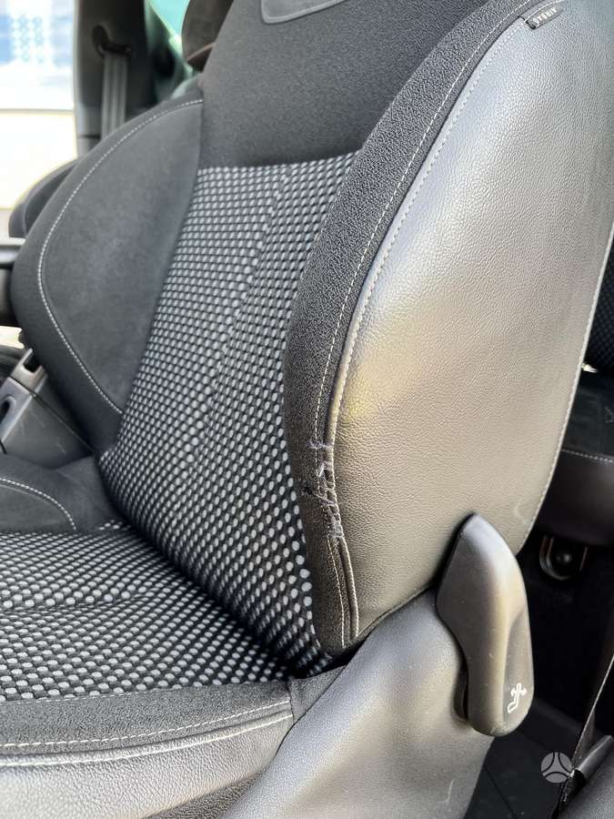 Citroen DS3, 1.6 l., hatchback