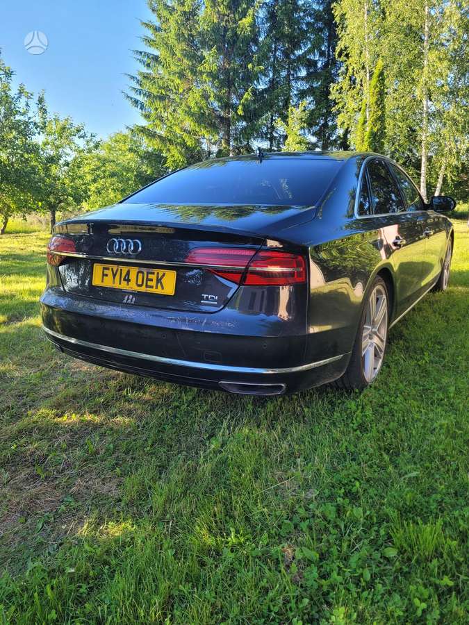 Audi A8, 4.1 l., Седан