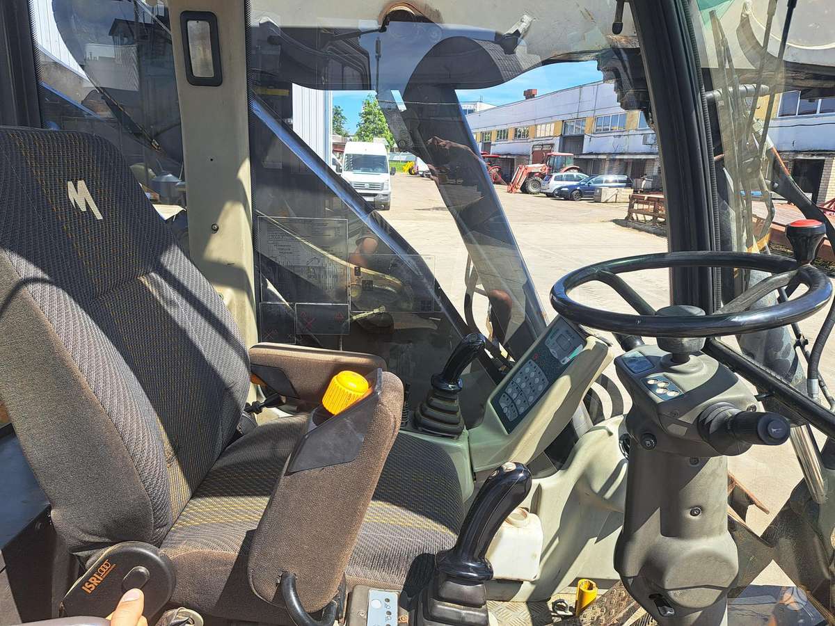 Mecalac 12MXT, ekskavatoriai