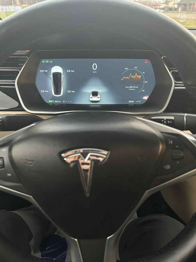 Tesla Model X, 90 kWh, off-road / crossover