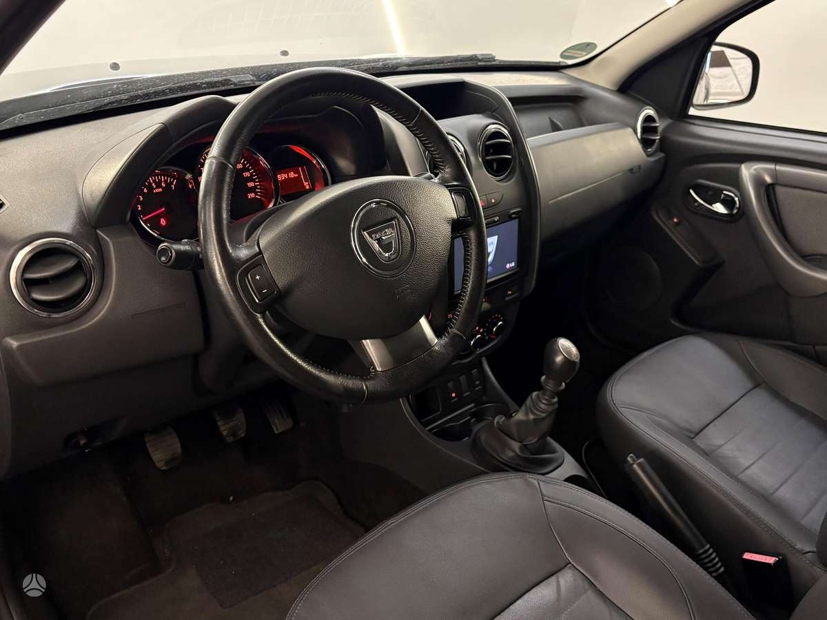Dacia Duster, 1.2 l., Внедорожник / Кроссовер