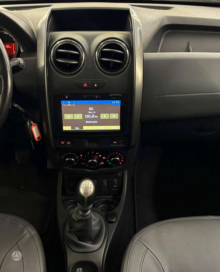 Dacia Duster, 1.2 l., off-road / crossover
